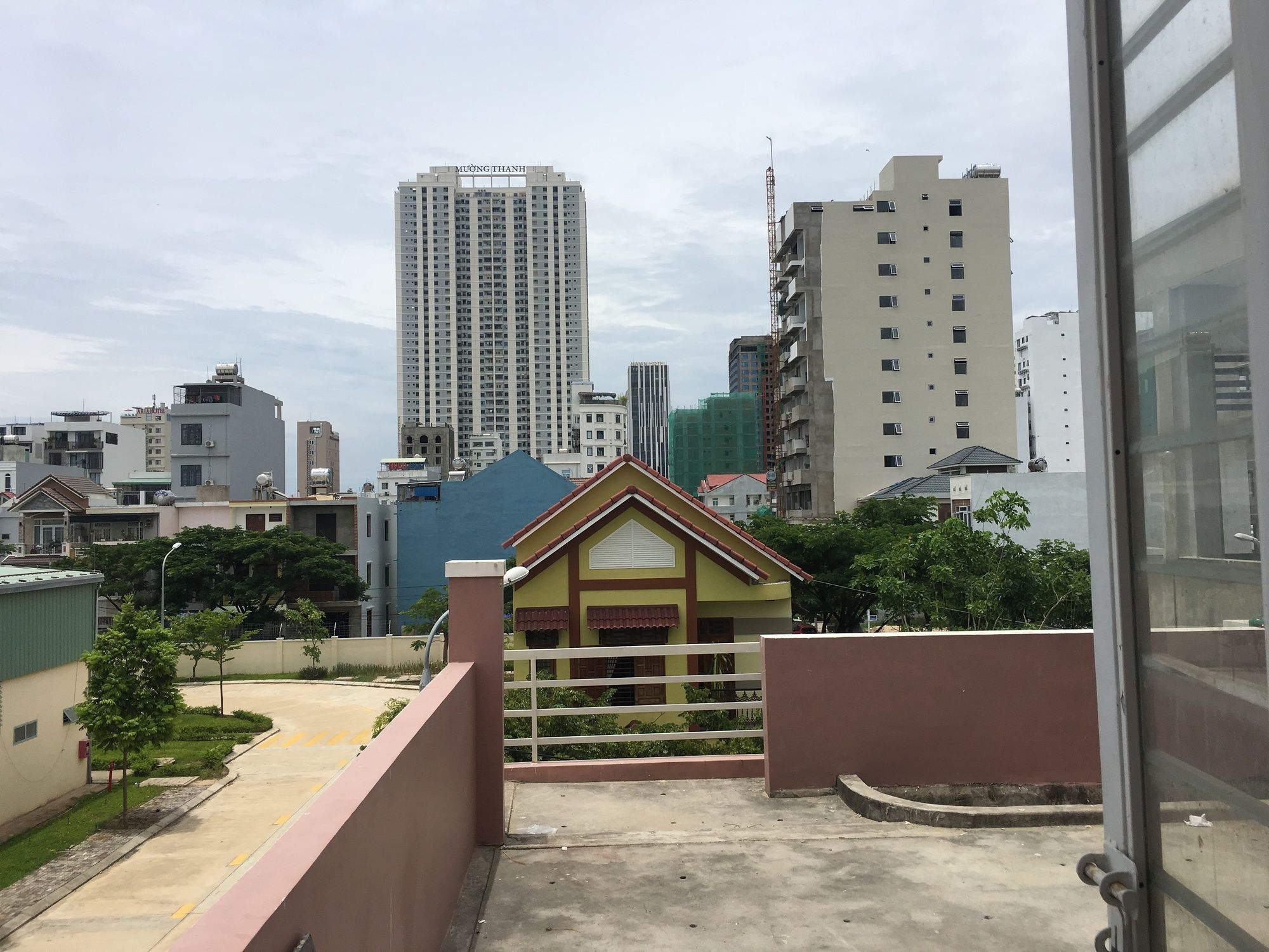 Bella Apartment My Khe Beach ダナン市 エクステリア 写真